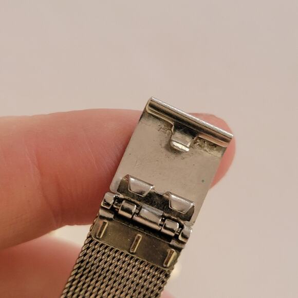 Skagen Womens Watch Silver Dial Gold Case Silver Mesh Bracelet Date 165GS main image 5
